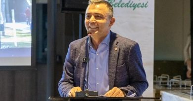 Başlık: CHP'li Niyazi Nefi Kara: Parti Üst Yönetim Üyesinden İstifa