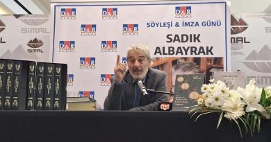 Sadık Albayrak, Rize'de Okurlarıyla Buluştu: İmam Hatipli Öğrencilere Işık Olmak