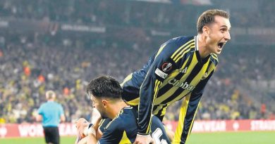 Here is the rewritten text in Turkish: Başlık: Fenerbahçe'nin Şampiyonu