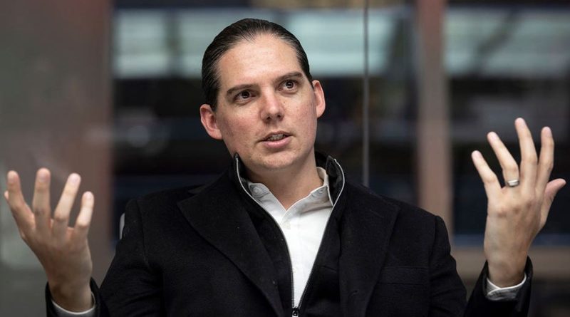 Here is the rewritten text in Turkish: Başlık: Google'yu Aşırı