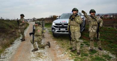 Türk Askeri Kosova'da Görevini İcraya Devam Ediyor Türk Askeri Kosova'