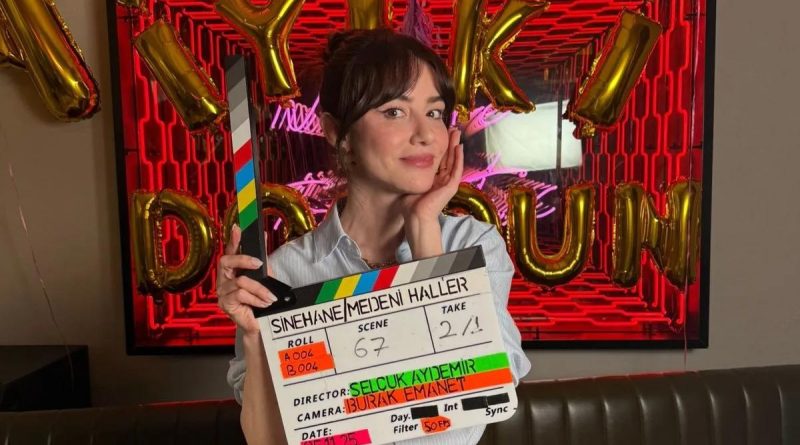 Here is a Turkish text that meets your requirements: Zıtlıkların