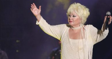 Kalbi Dayanmadı: Muazzez Abacı'nın Kızı Aslı Saba Abacı Açıkladı Kalbi