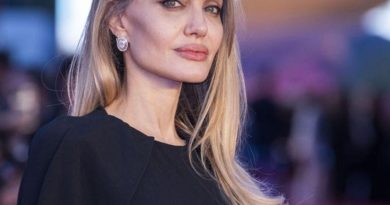 Ukrayna Ziyareti Krize Dönüştü: Angelina Jolie'nin Şoförü Zorla Askerle Alındı