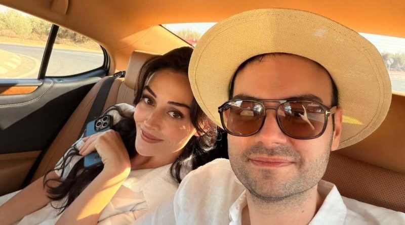 Fas'ta Romantik Tatil: Esra Bilgiç ve DJ Faruk Sabancı'nın Keyifli