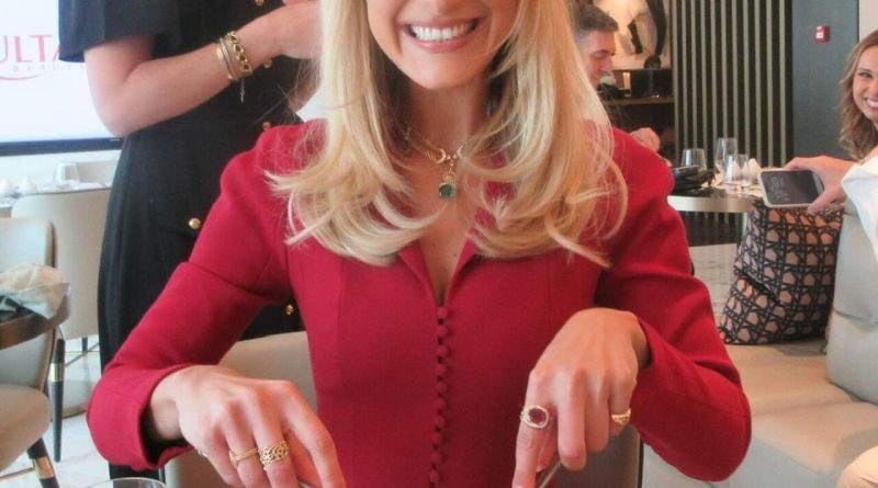 Başlık: Bella Hadid'in Yeni Favorisi: Dondurmalı Künefe Bella Hadid, Türk