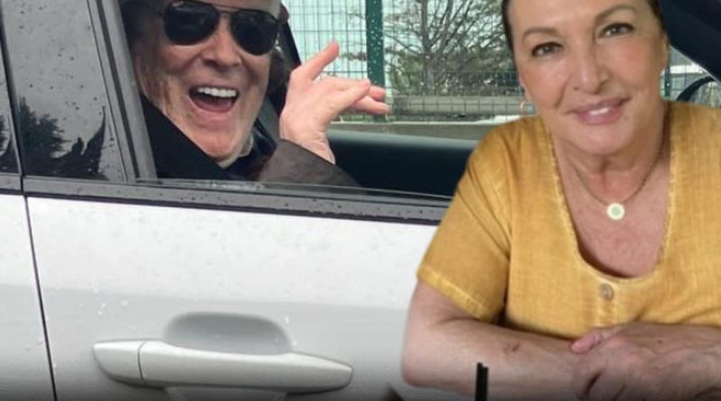 Başlık: Gül Sunal, Trafikte İzzet Günay ile Karşılaştı Gül Sunal,