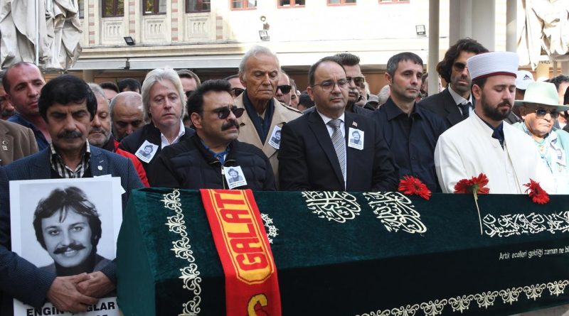 Yeşilçam'ın Usta Oyuncusunu Kaybettik Engin Çağlar, Motosiklet Kazası Sonunda Hayatını