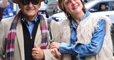 Here is the rewritten text in Turkish: Başlık: Şevval Sam,