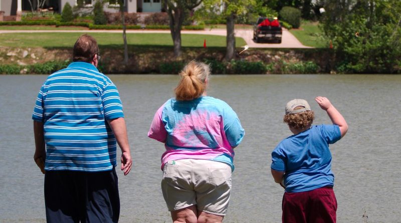 Anne ve Baba Obezse Çocukta Risk Yüzde 90'a Çıkıyor Genel
