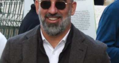 Turan, Ailesini Görmeye Geldi Türk futbolcusu Arda Turan, Türkiye'ye geldi