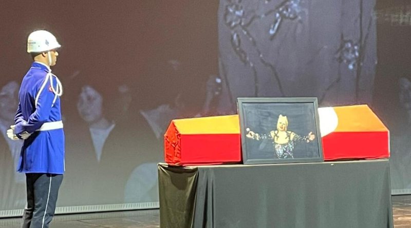 Başlık: Muazzez Abacı'ya Veda Türk Sanat Müziği Sanatçısı Muazzez Abacı</