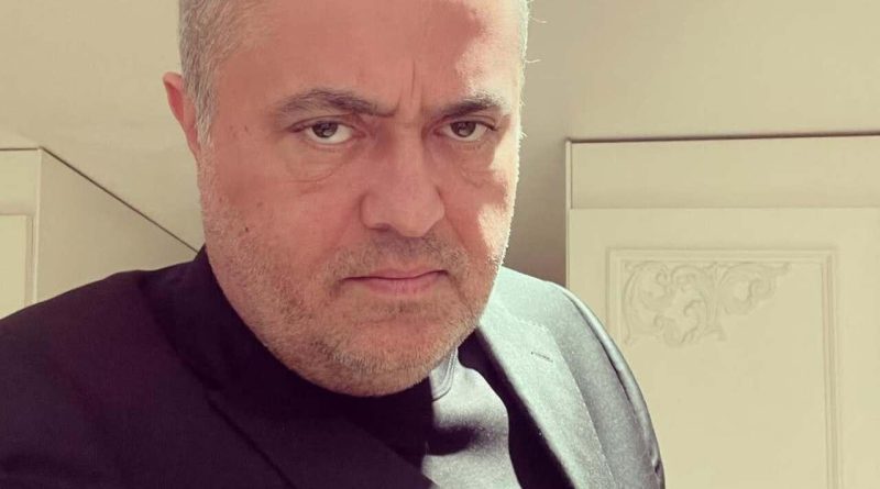 Here is the rewritten text in Turkish: Başlık: Deniz Erdoğan,