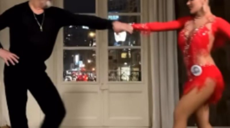 Here is the rewritten text in Turkish: Başlık: Cem Yılmaz'dan