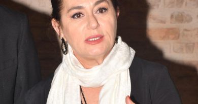 Tiyatro Dünyasında Ruhları Oynamaya Adayız Oyunculuğun Gücü Kesal, oyunculuğunda ruhlarının