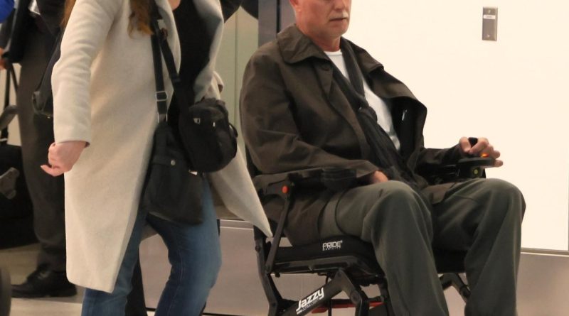 Here is the rewritten content in Turkish: Başlık: Televizyona Dönüyor: