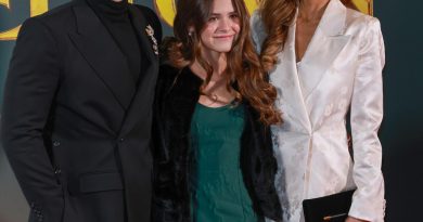 Başlık: Robbie Williams ve Ayda Field'ın 13 yaşındaki kızı Teddy,