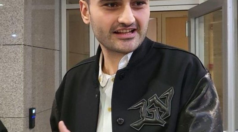 CZN Burak'a Beraat İzinsiz inşaatın cezalandırılması, kentsel sit alanı kurallarına