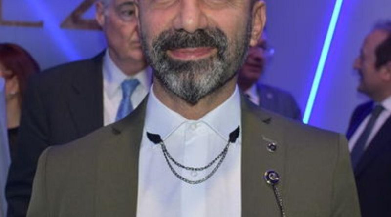 Başlık: Metin Yıldız, Evrim Akın'a destek verdi Metin Yıldız, <strong