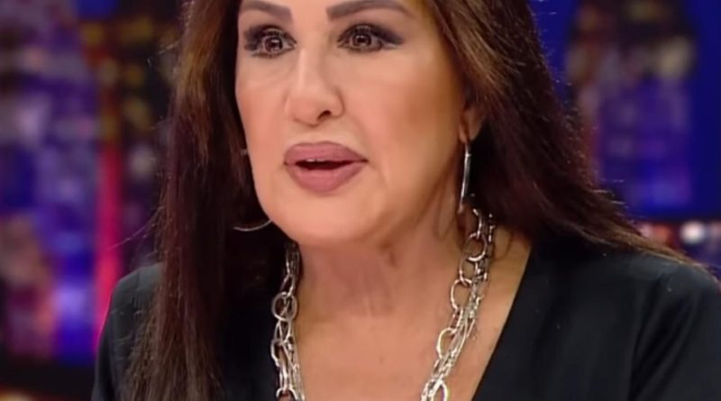 Gençler Şöhretinin Yükü Altında Eziliyor Nükhet Duru: Gençlerin Şöhretinin Yükü