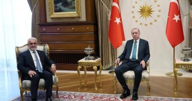 Başlık: Erdoğan, HÜDA PAR Genel Başkanı Yapıcıoğlu'nu Kabul Etti Külliyenin