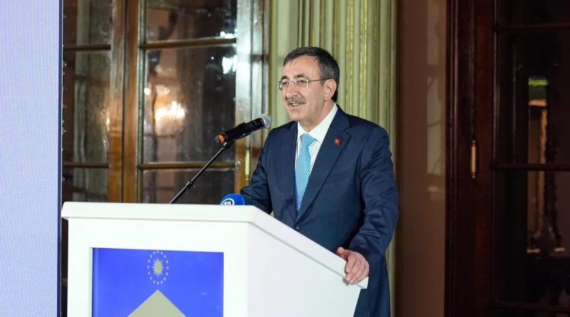 Başlık: Milli Saraylar'ın Yüzyılı Sempozyumu: Kültür Diplomasisine Yeni İmkanlar Cumhurbaşkanı