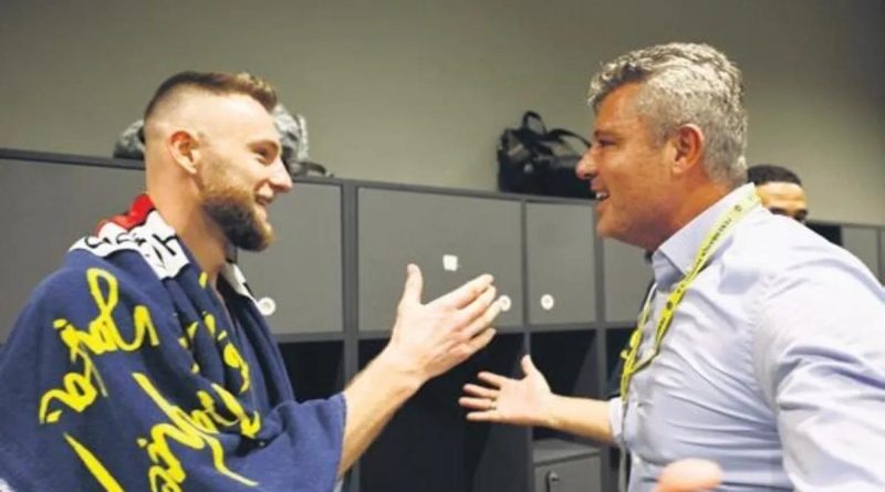 Here is the rewritten text in Turkish: Başlık: Fenerbahçe Başkanı