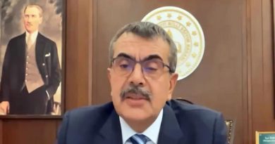 Ara Tatil Kaldırılacak mı? Milli Eğitim Bakanı Yusuf Tekin'in Açıklamaları