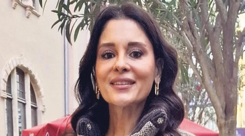 Here is a Turkish text that meets your requirements: Karabiberimnin