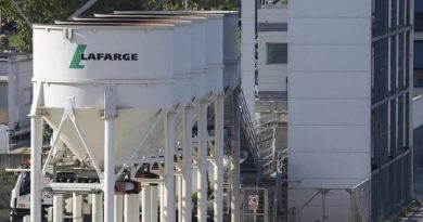 Fransa'da Lafarge'a Terör Finansmanı Suçu İddiası Fransa'da Lafarge'a <