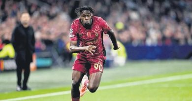 Here is a Turkish text that meets your requirements: Başlık: