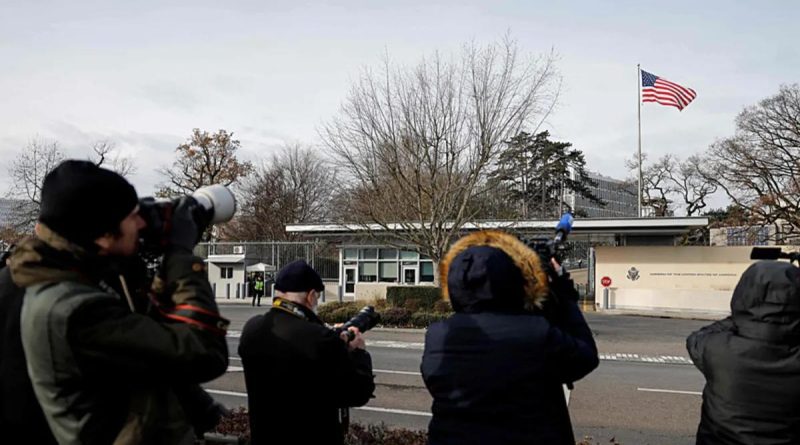 Here is the requested output in Turkish: Başlık: Cenevre'de Kritik