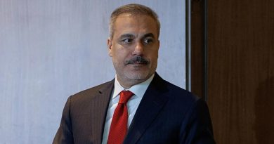 Başlık: İstanbul'da Gazze Zirvesi: İsrail Ateşkesini İhmal Ediyor İçerik: Gazze