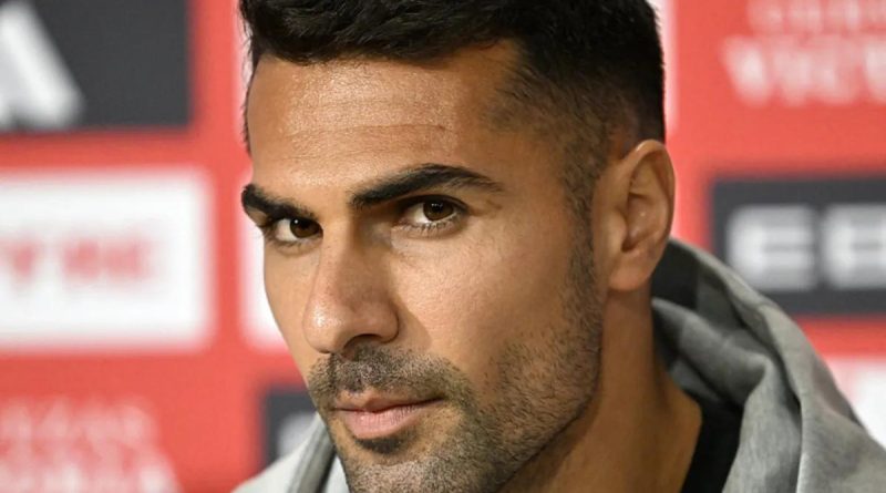 Here is the rewritten text in Turkish: Başlık: Dünya Kupası'na