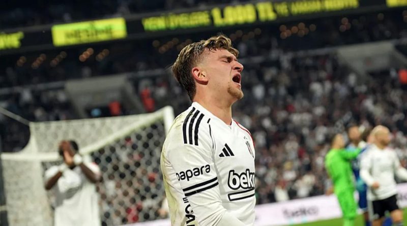 Here is the rewritten text in Turkish: Başlık: Beşiktaş, Avantaja