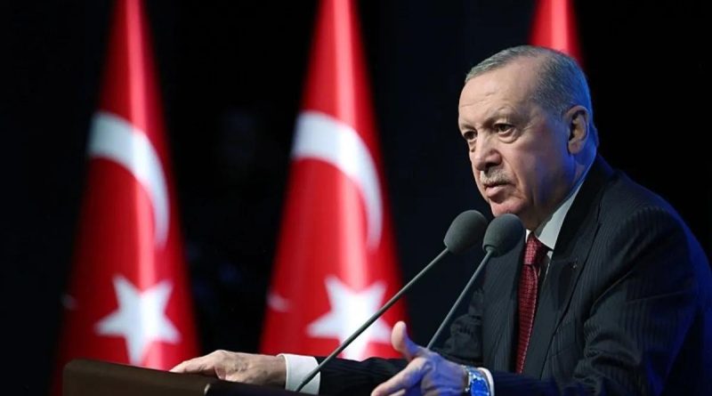 Başlık: Başkan Erdoğan'dan Özgür Özel'e Sert Tepki: Ağzından Çıkanı Kulağı
