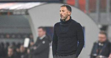 Here is a Turkish text that meets your requirements: Başlık: