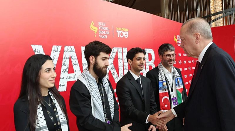 Başbakan Erdoğan: Uyuyanları Uyandırmaya Bir Şule Yetmiştir Türkiye'de Uyuyanları Uyandı