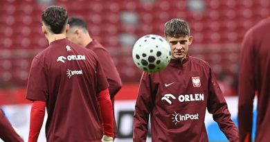 Fenerbahçe'ye Kötü Haber: Sebastian Szymanski Sakatlandı Fenerbahçe'ye Kötü Haber</