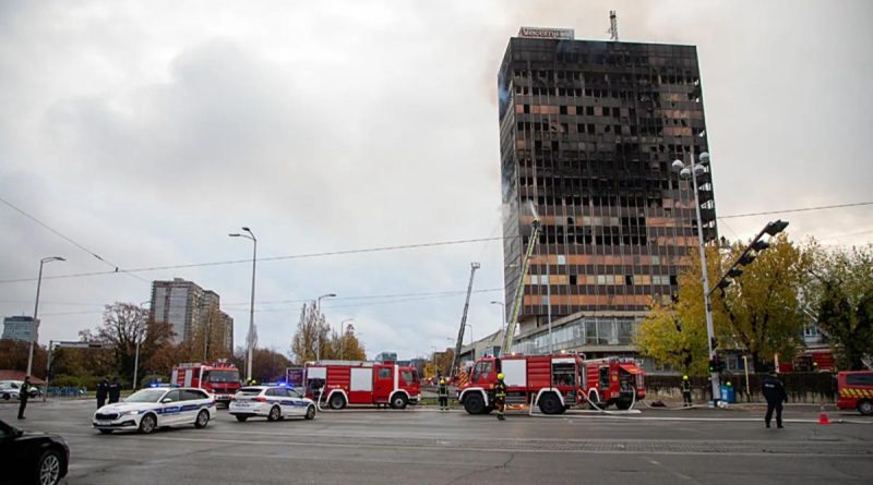 Hırvatistan'da Yangın Paniği: Gökdeleni Alevler Sardı Hırvatistan'da