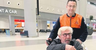 Here is the rewritten content in Turkish: Başlık: Erdal Özyağcılar,