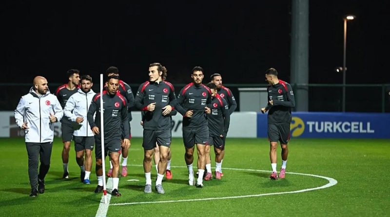 A Milli Futbol Takımı, Bulgaristan ve İspanya Maçlarına Hazırlıklarına Başladı