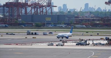 ABD'de Hükümetin Kapalı Olması Uçuşları Aksamaya Çarpıyor 1700'den Fazla Uçuş