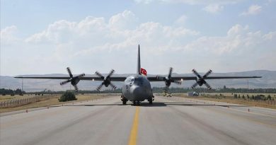 Here is the rewritten text in Turkish: Başlık: C-130 Uçuşları