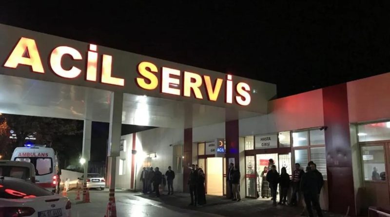 Başlık: İstanbul'da Zehirlenme Vakası: 25 Kişi Hastaneye Kaldırıldı İçerik: İstanbul</strong