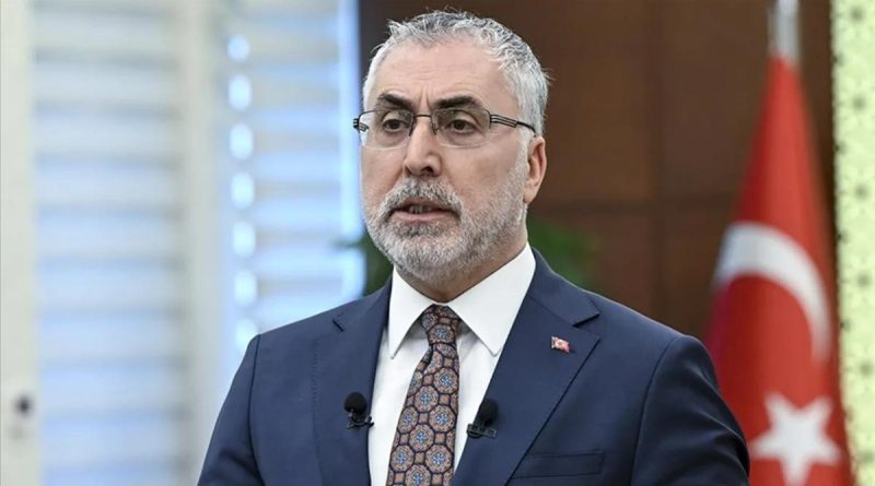 Here is a Turkish text that meets your requirements: Başlık: