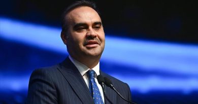 Başlık: Uzay Kongresi'ne Davet: Bakan Kacır'dan Araştırmacılar Bakan Kacır, Uzay