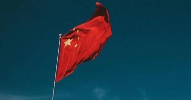 Başlık: Çin ve Tayland Arasındaki İlişkiyi Derinleştirmeye Hazır İçerik: Çin