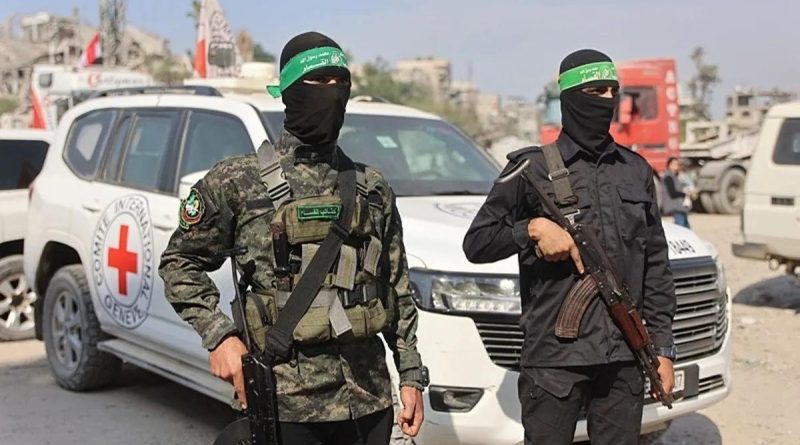 Başlık: Hamas, İsrail'e 3 Esirin Daha Cenazesini Teslim Etti İçerik: