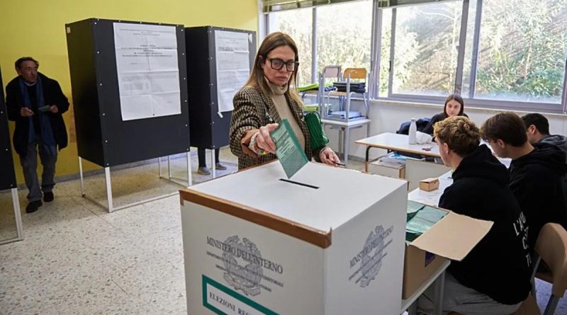 İtalya'daki Bölgesel Seçimlerin Sonuçları Açıklandı İtalya'daki Üç Büyük Bölge Seçimlerinde